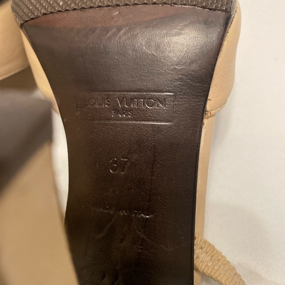 Louis Vuitton Heels - Picture 6 of 6